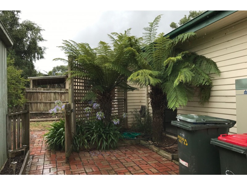 9 Davies Street, Warragul VIC 3820