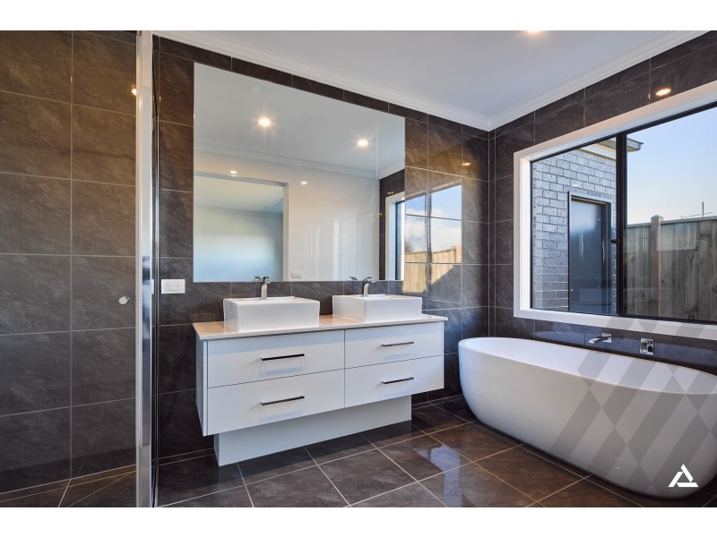 115 Emberwood Road, Warragul VIC 3820