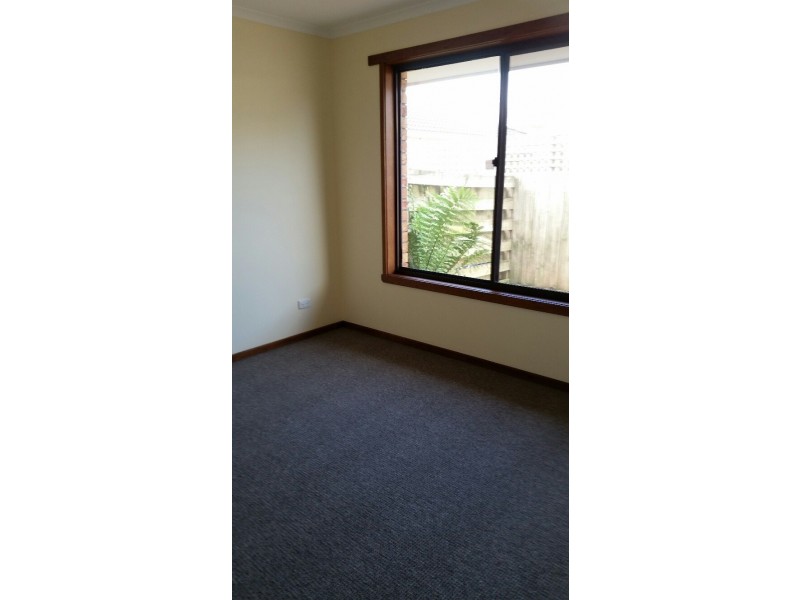 5/16 Cambridge Drive, Warragul VIC 3820