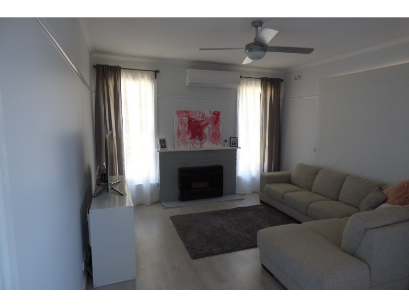 9 Kingston Street, Warragul VIC 3820