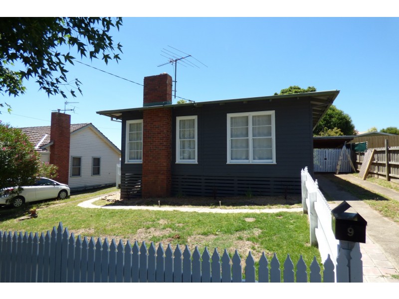 9 Kingston Street, Warragul VIC 3820
