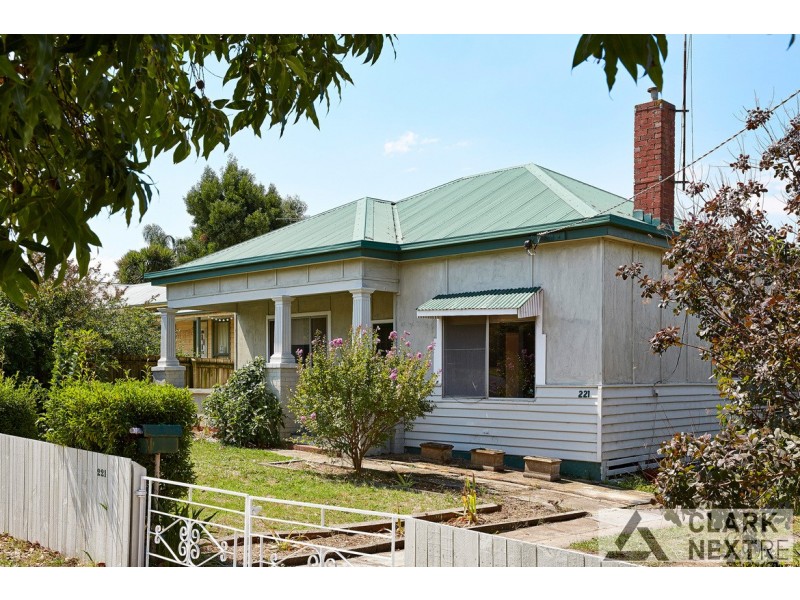 221 Princes Way, Drouin VIC 3818
