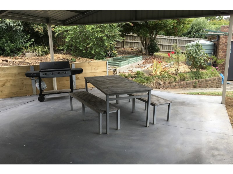 10 McCulloch Avenue, Warragul VIC 3820