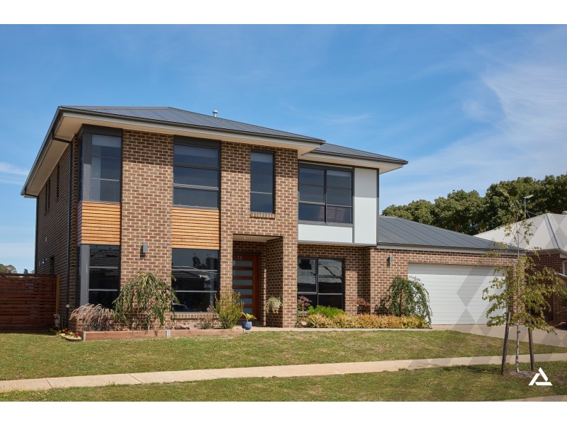 13 Cromwell Road, Warragul VIC 3820
