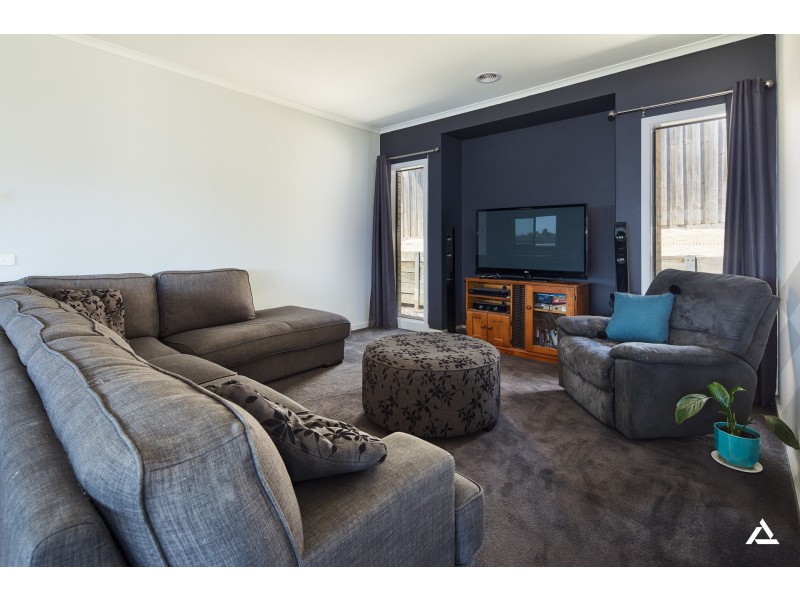 19 Rimfire Avenue, Drouin VIC 3818