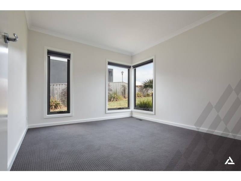 42 Grange Crescent, Warragul VIC 3820