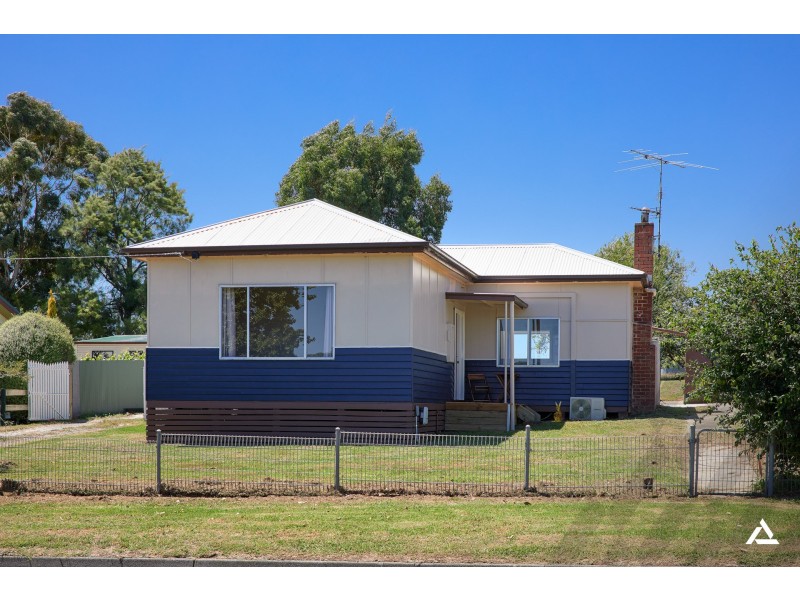12 Drouin Road, Poowong VIC 3988
