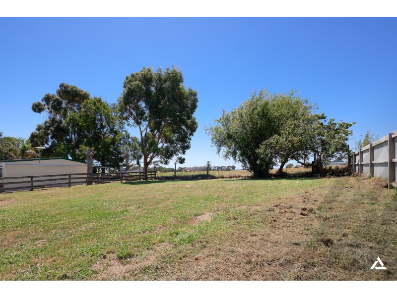 12 Drouin Road, Poowong VIC 3988