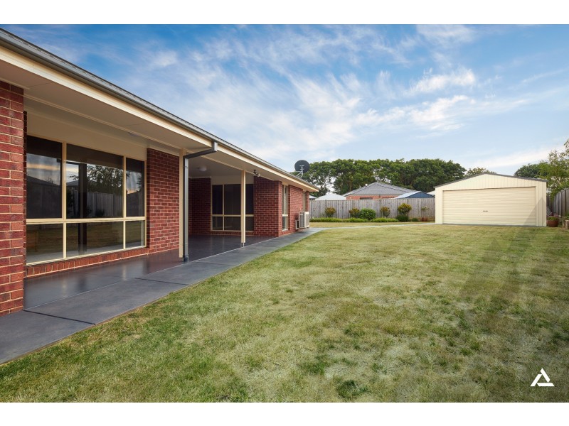 6 Hawkesburn Court, Warragul VIC 3820