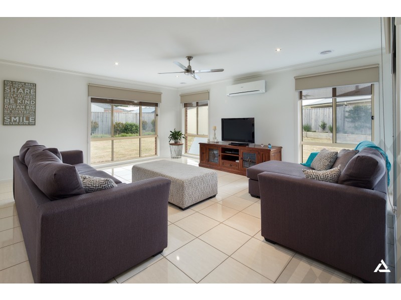 6 Hawkesburn Court, Warragul VIC 3820