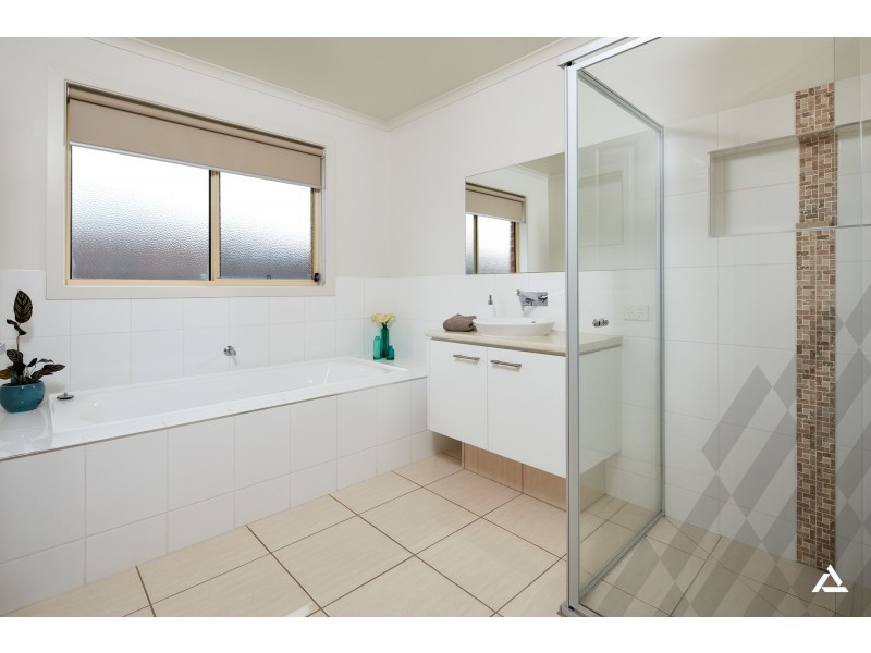 6 Hawkesburn Court, Warragul VIC 3820