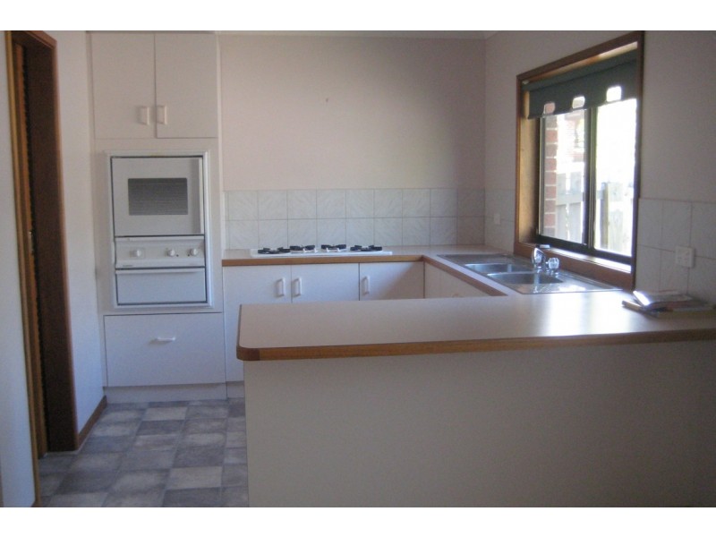 17 Tracie Court, Drouin VIC 3818