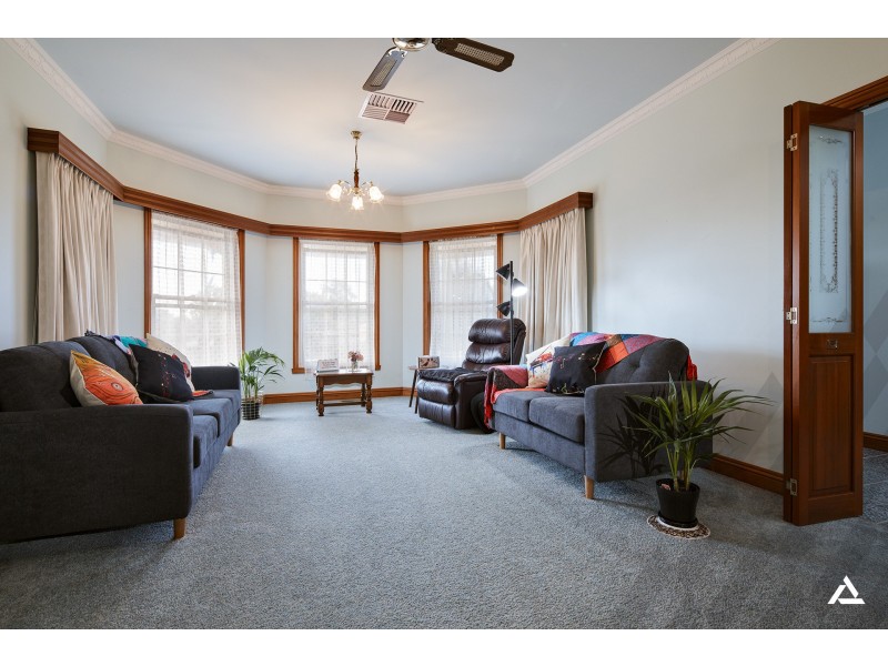 6 Eade Avenue, Warragul VIC 3820