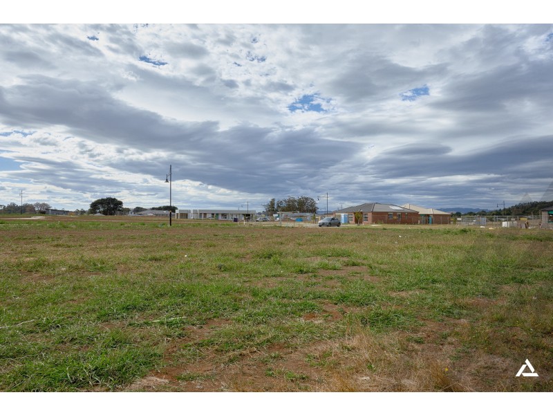 53/ Coventry Drive, Warragul VIC 3820