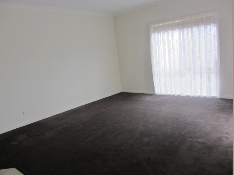 4 Skipton Street, Drouin VIC 3818