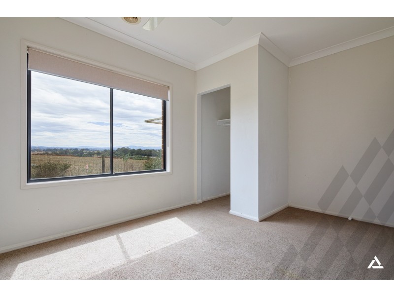 17 Lyndhurst Square, Drouin VIC 3818