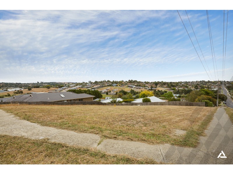 2 Bladen Street, Warragul VIC 3820