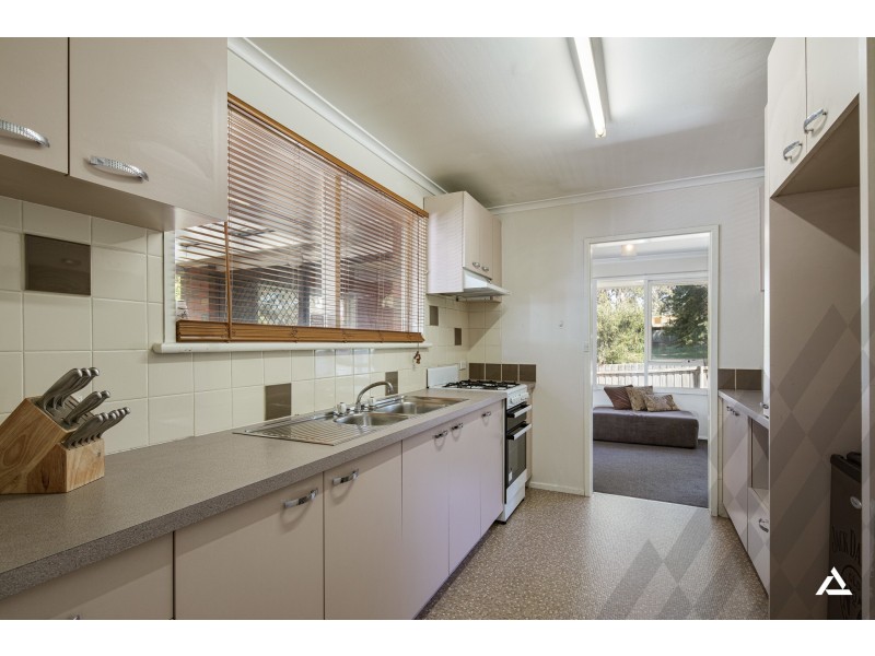 16 Boronia Street, Warragul VIC 3820