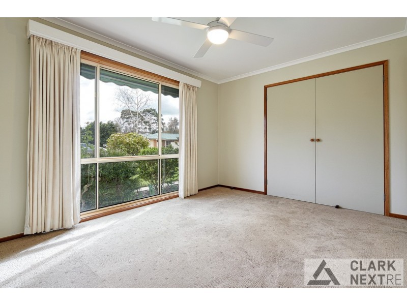 2/2 Janette Close, Warragul VIC 3820
