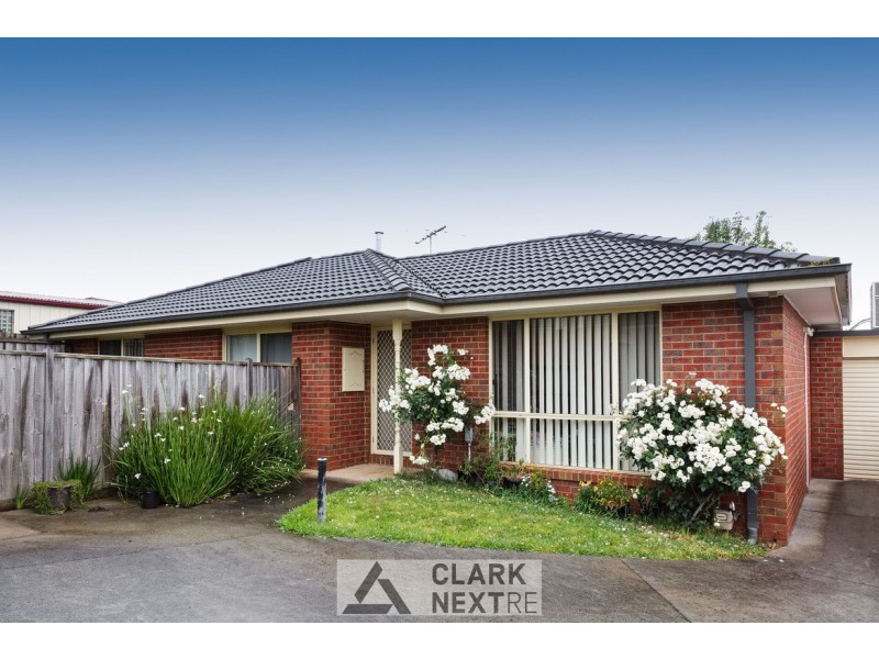 2/2 Cameron Court, Drouin VIC 3818