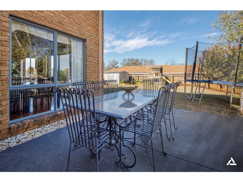 1 Oak Court, Warragul VIC 3820