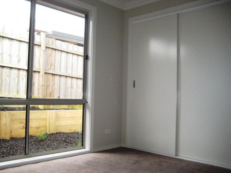 2/15 Normanby Street, Warragul VIC 3820