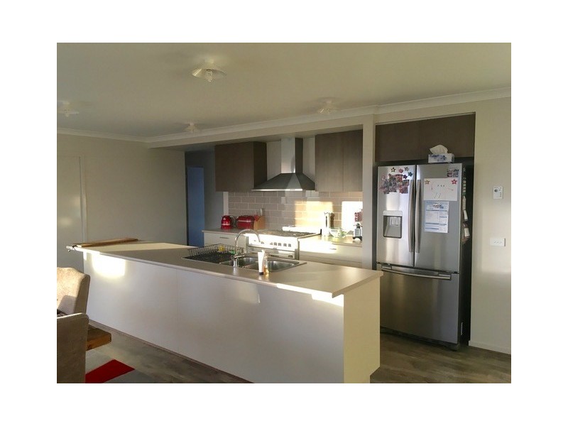 77 Silkwood Drive, Warragul VIC 3820