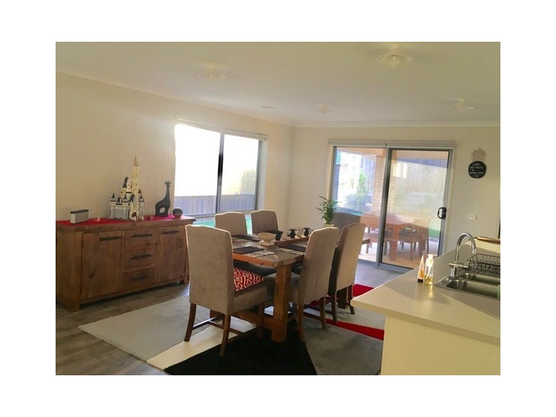 77 Silkwood Drive, Warragul VIC 3820