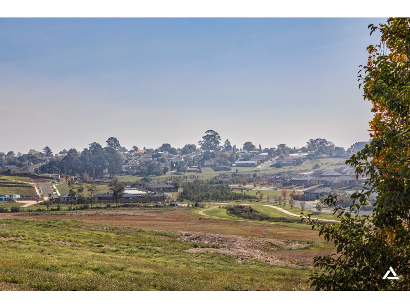 47 Walker Drive, Drouin VIC 3818