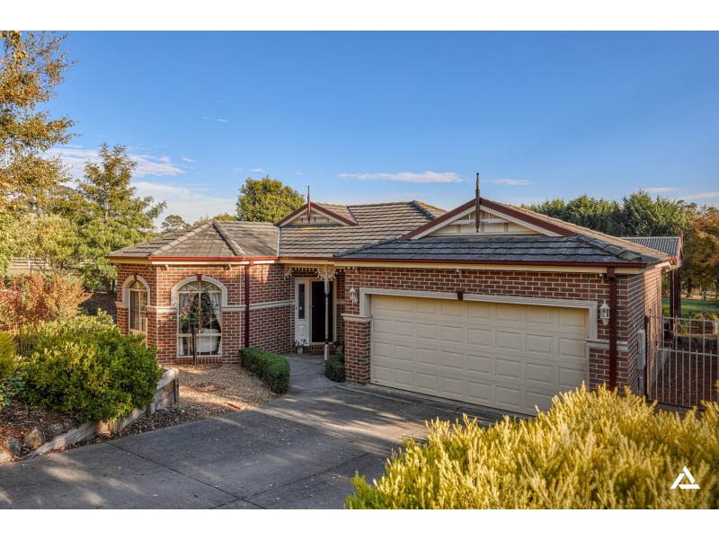 2 Lindenell Drive, Drouin VIC 3818