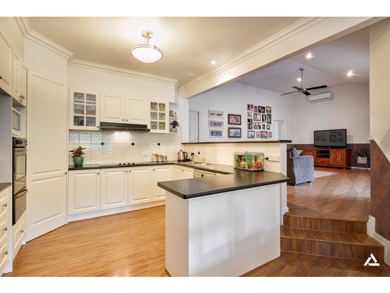 2 Lindenell Drive, Drouin VIC 3818