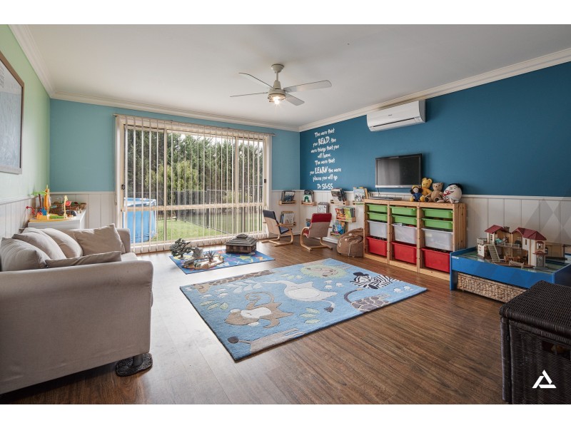 2 Lindenell Drive, Drouin VIC 3818