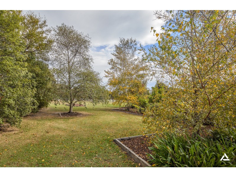 2 Lindenell Drive, Drouin VIC 3818