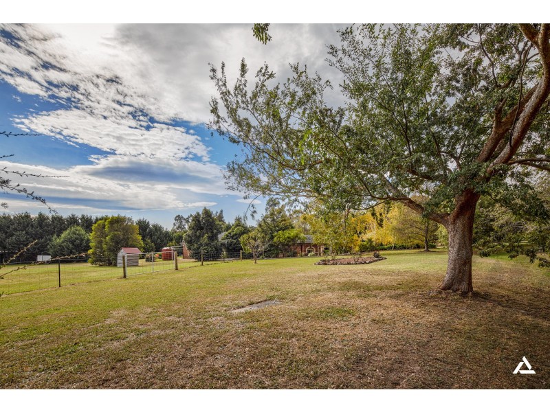 2 Lindenell Drive, Drouin VIC 3818