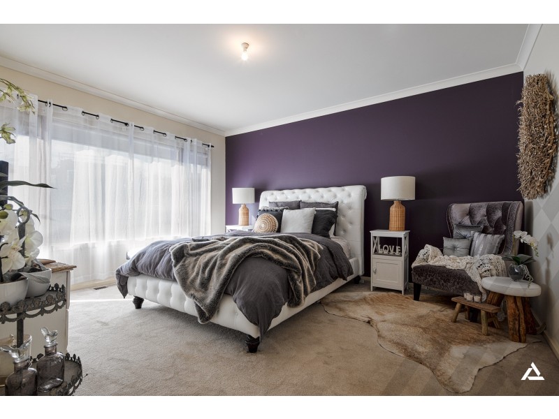 98 Jackson Drive, Drouin VIC 3818