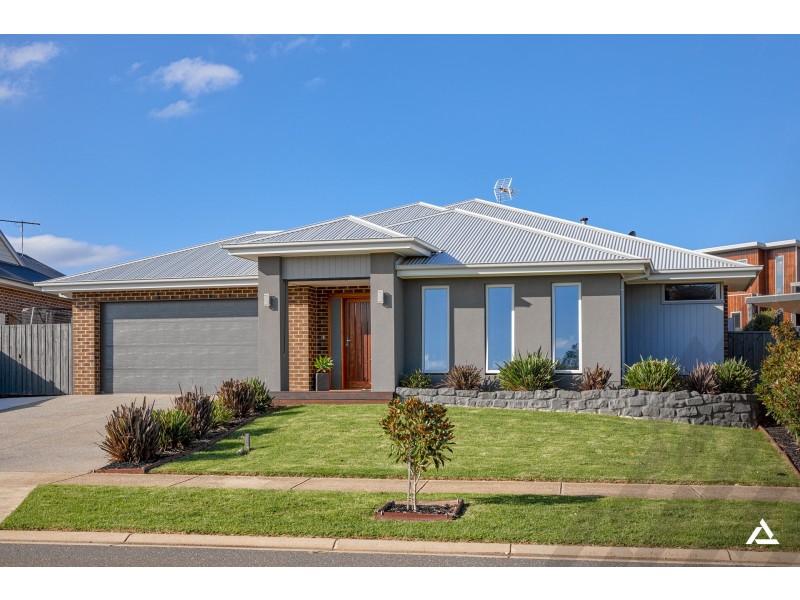 10 Kensington Drive, Warragul VIC 3820