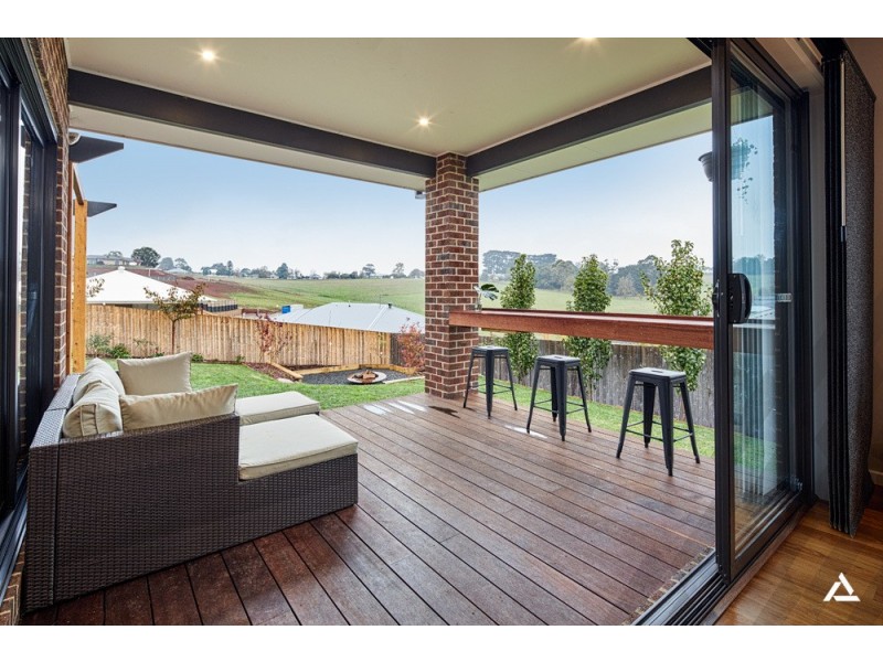 54 Myrtle Crescent, Warragul VIC 3820