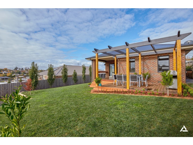 54 Myrtle Crescent, Warragul VIC 3820