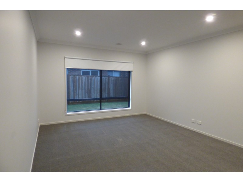 10 Ashdown Drive, Warragul VIC 3820