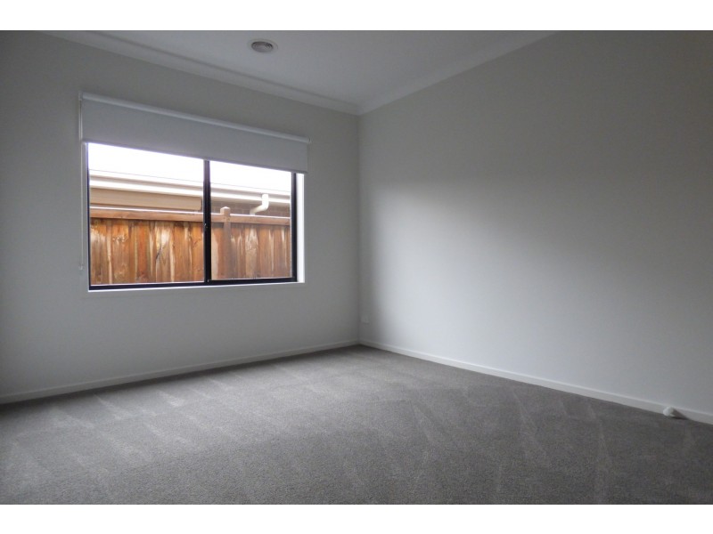 10 Ashdown Drive, Warragul VIC 3820
