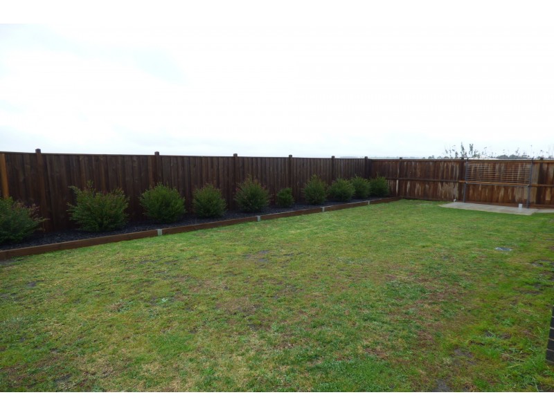 10 Ashdown Drive, Warragul VIC 3820