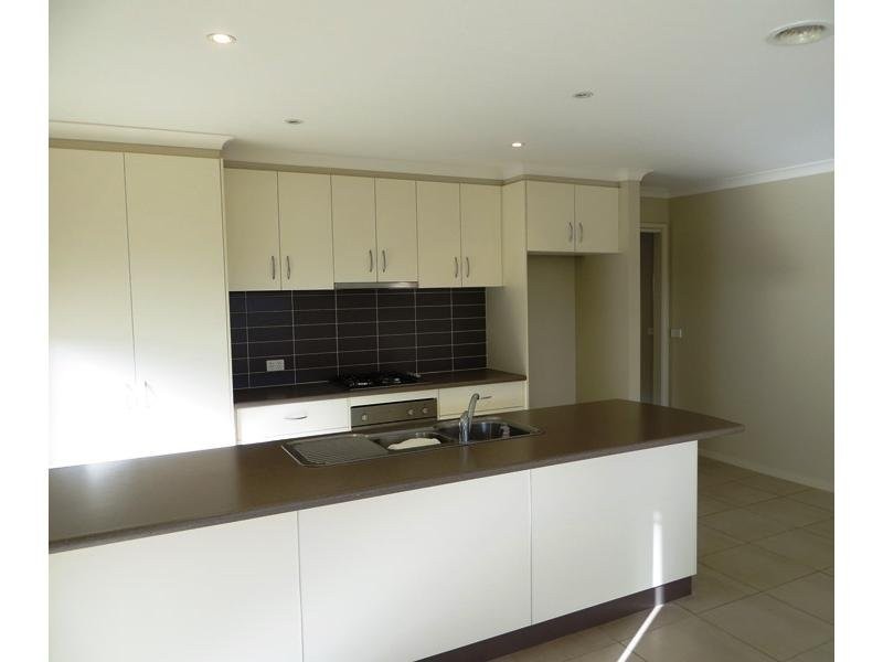 20 Bladen Street, Warragul VIC 3820