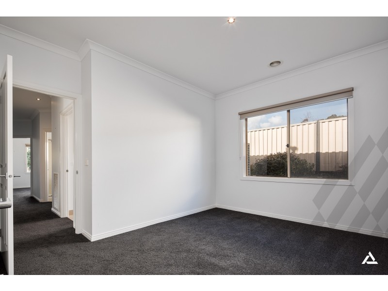 3 Crystal Court, Drouin VIC 3818
