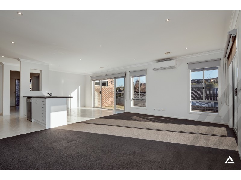 2 Sturt Place, Warragul VIC 3820