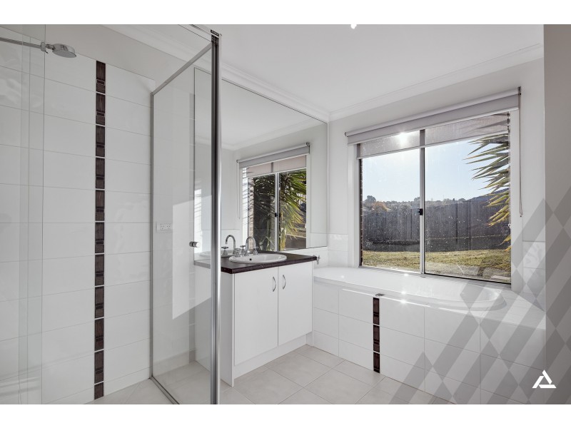 2 Sturt Place, Warragul VIC 3820