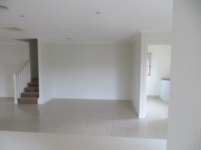 1 Orchard Court, Drouin VIC 3818