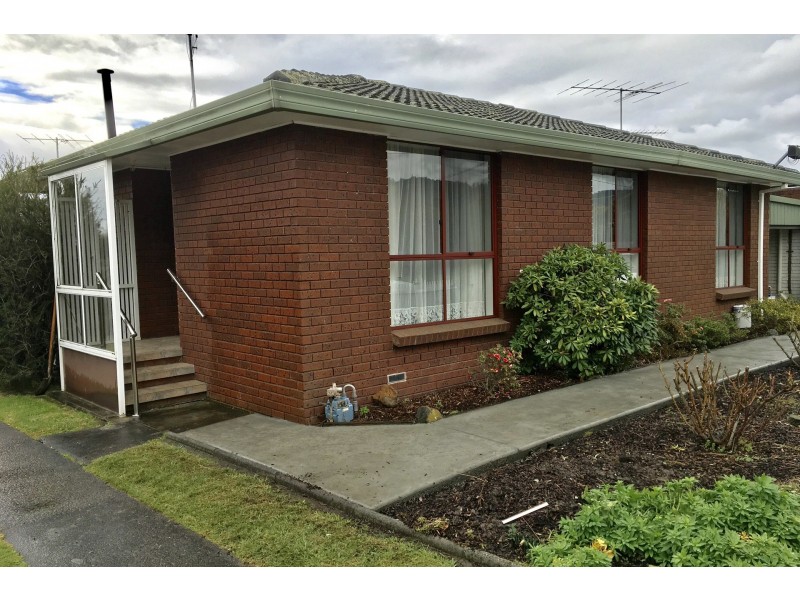 1/2 Evans Street, Trafalgar VIC 3824