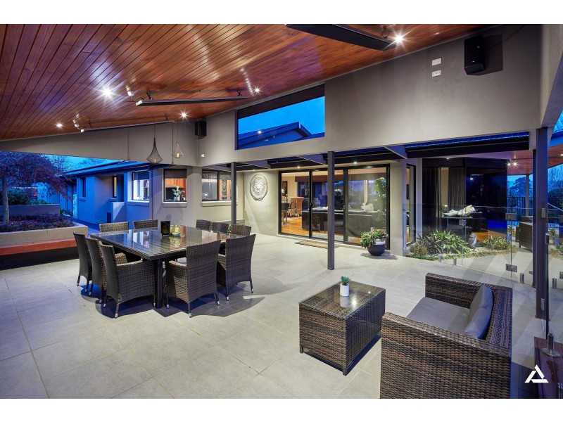 44 Lovell Drive, Warragul VIC 3820