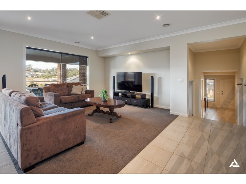 23 Monica Drive, Drouin VIC 3818
