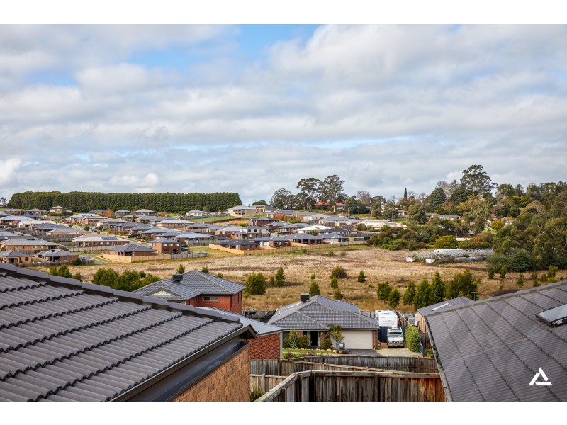 23 Monica Drive, Drouin VIC 3818